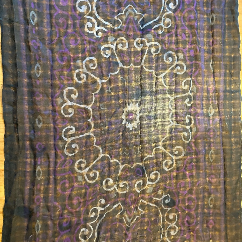 Light Weight Spring Scarf - Picture 4 of 4